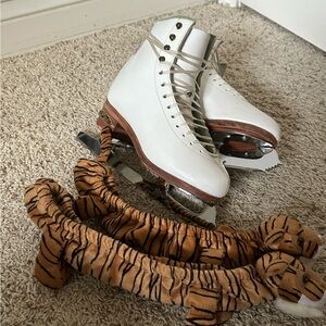 SP Teri Pro ladies figure skating ice skates size 5.5 A